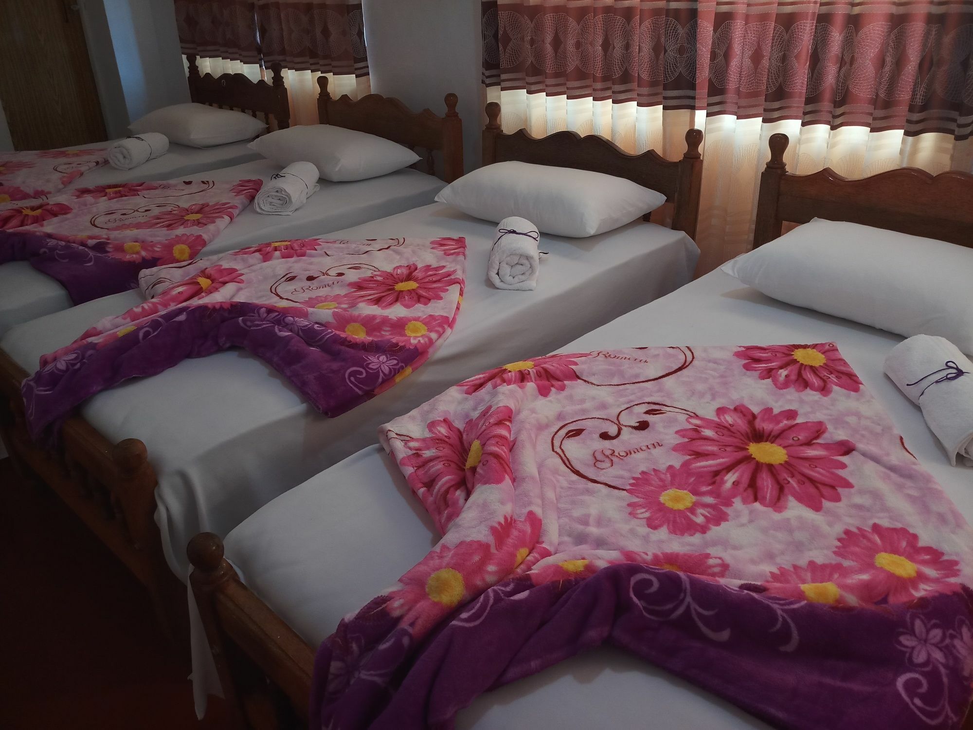 Fairy Hostel Нувара-Елія Екстер'єр фото